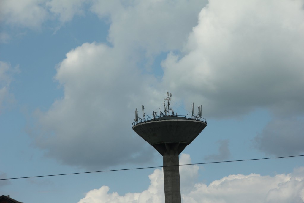 Kiekvienas mob. operatorius nori turėti savo anteną ant aukštesnio statinio apylinkėje