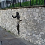 Paryžius. Skulptūra - žmogus sienoje